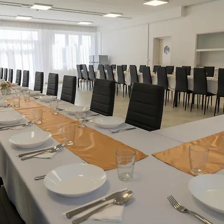 Sulyomvirag Apartmanhaz Alsóberecki