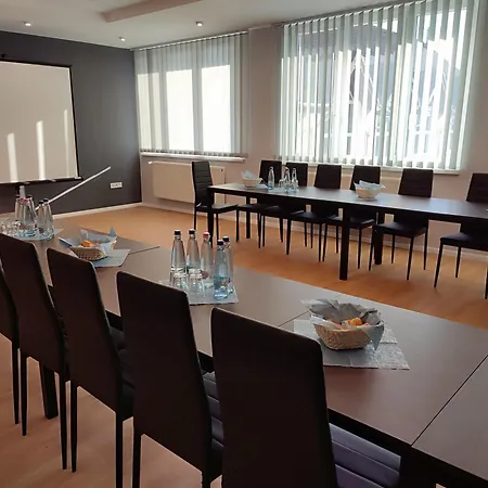 アパートホテル Sulyomvirag Apartmanhaz Alsóberecki